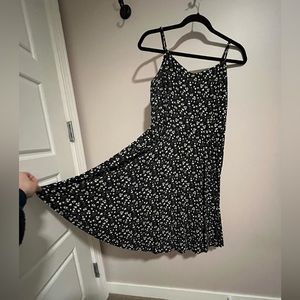 Flowy black floral dress size large